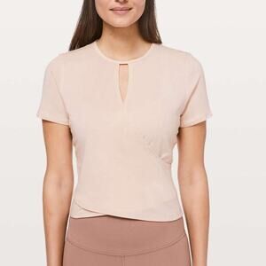 Lululemon Round Trip Short Sleeve Tee Shirt Lightweight Heathered Nudie Size 4